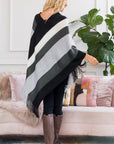 Hdf2099 - Color Block Fringe Poncho