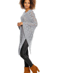 Poncho model 94519 PeeKaBoo