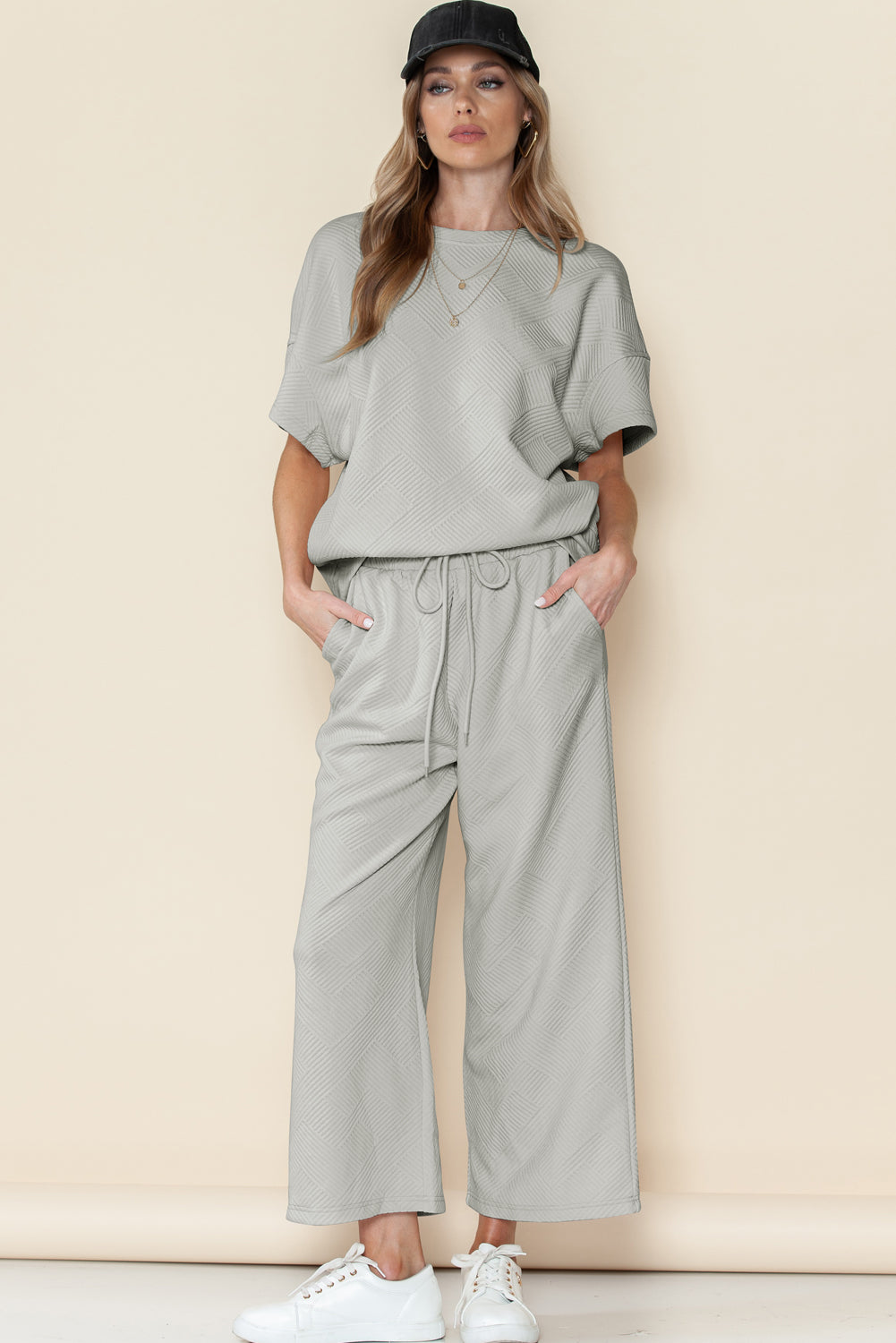 Black Textured Loose Fit T Shirt and Drawstring Pants Set - Toi ‘n’ Moi Ltd
