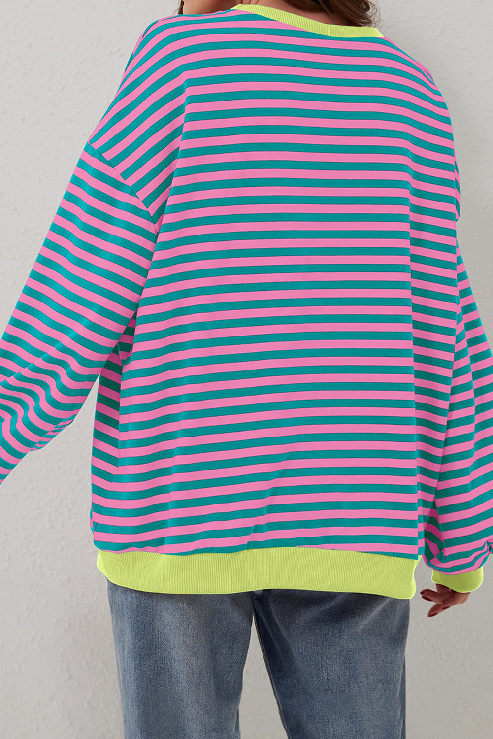 Sweat-shirt oversize à rayures vertes et bordures contrastées