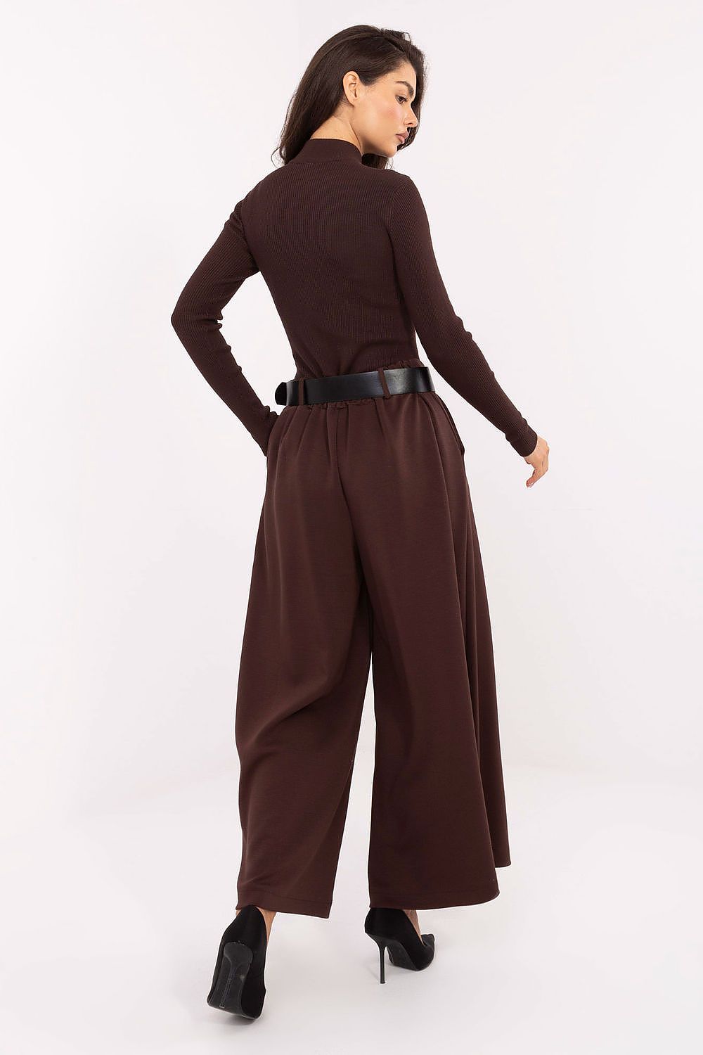  Women trousers model 218448 Italy Moda 