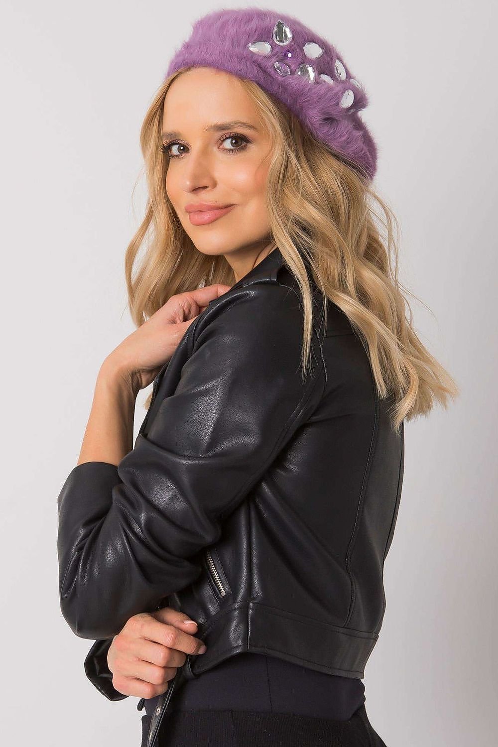 Beret model 161133 AT - Toi ‘n’ Moi Ltd