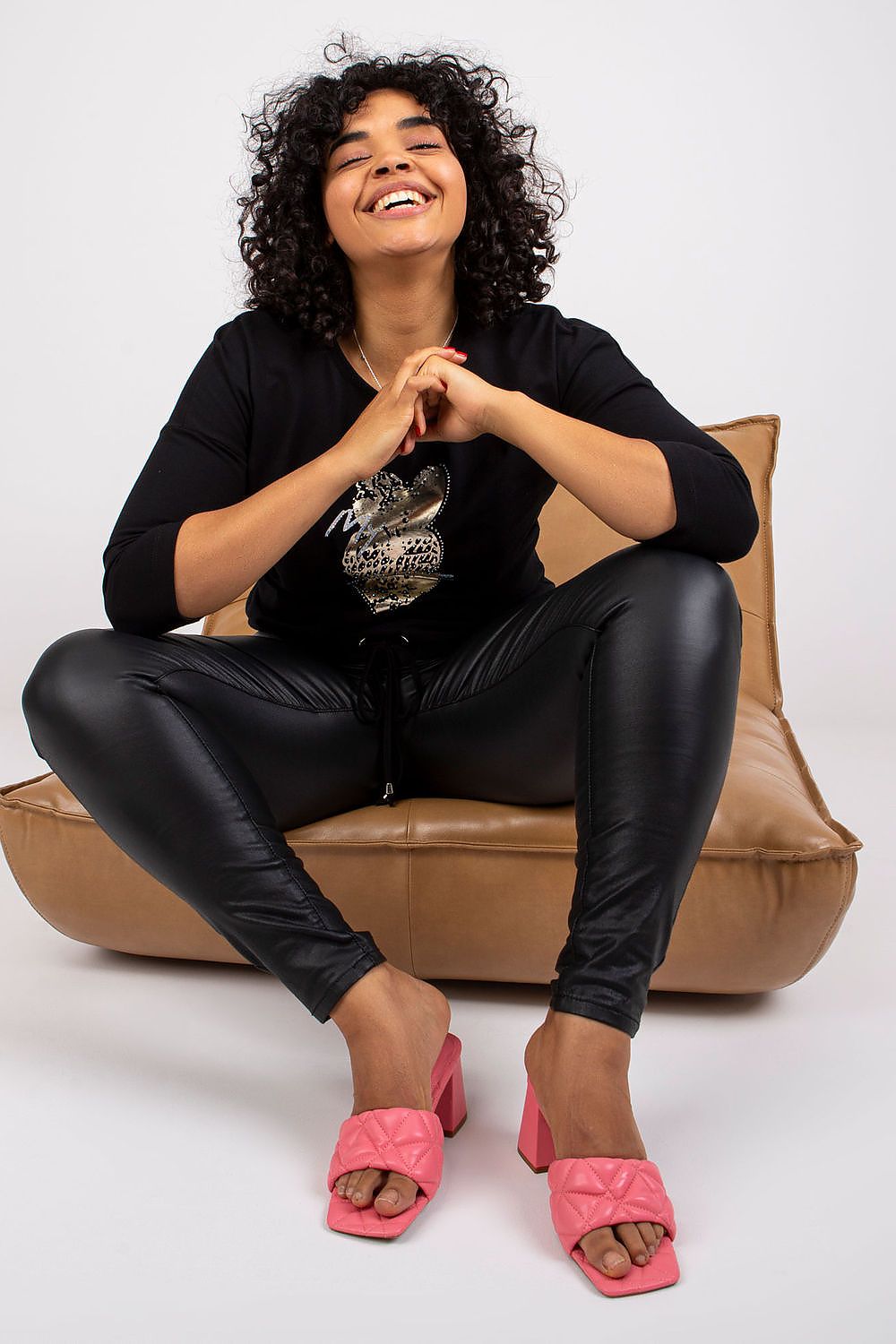 Blouse model 163050 Relevance - Toi ‘n’ Moi Ltd