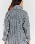  Turtleneck model 173936 awama 