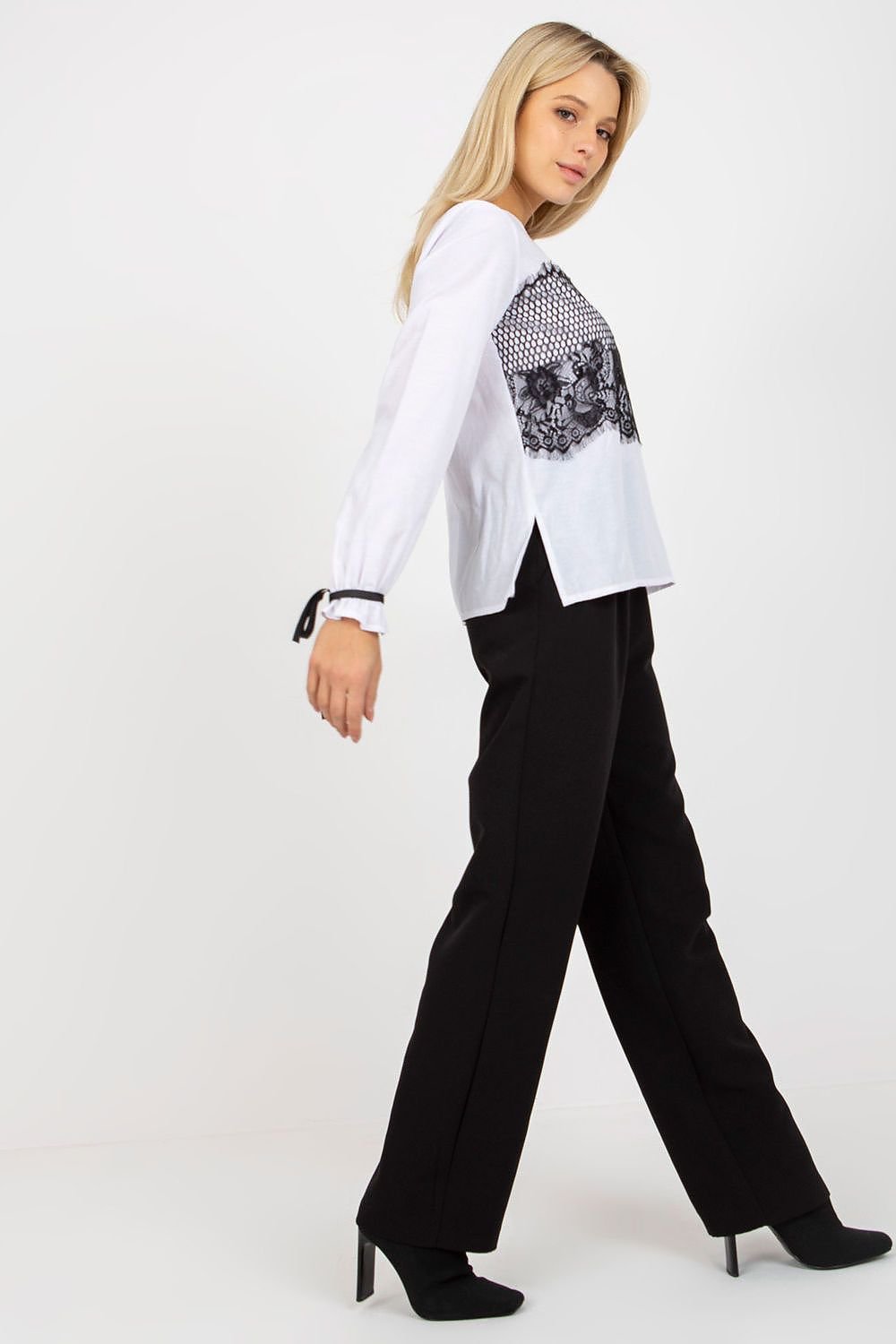 Blouse model 174462 Lakerta - Toi ‘n’ Moi Ltd