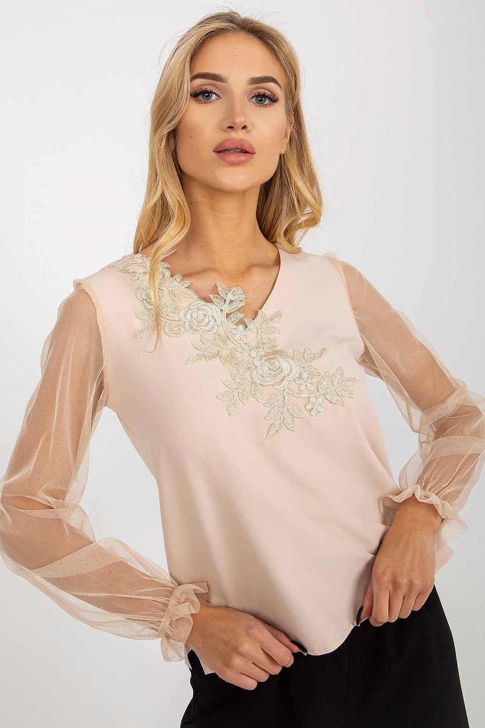 Blouse model 174746 Lakerta - Toi ‘n’ Moi Ltd
