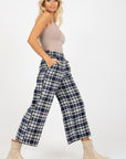 Women trousers model 175003 Lakerta 