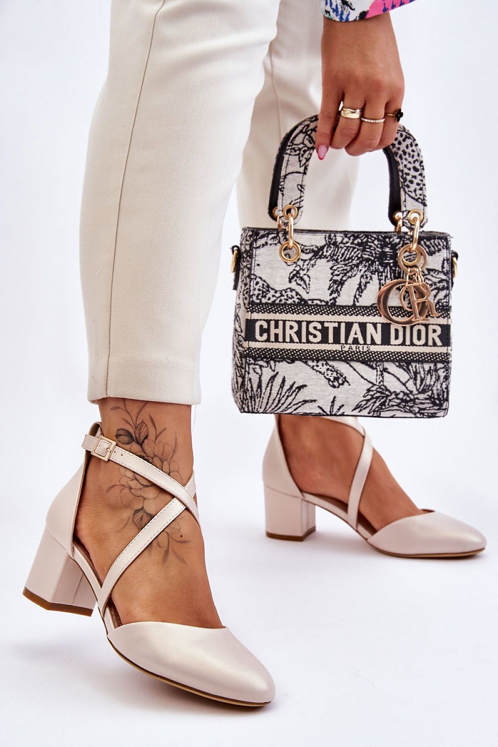 Block heel pumps model 176236 Step in style - Toi ‘n’ Moi Ltd