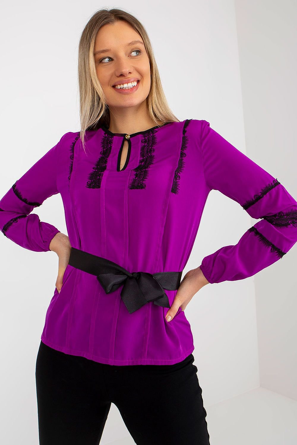 Blouse model 176735 Lakerta - Toi ‘n’ Moi Ltd