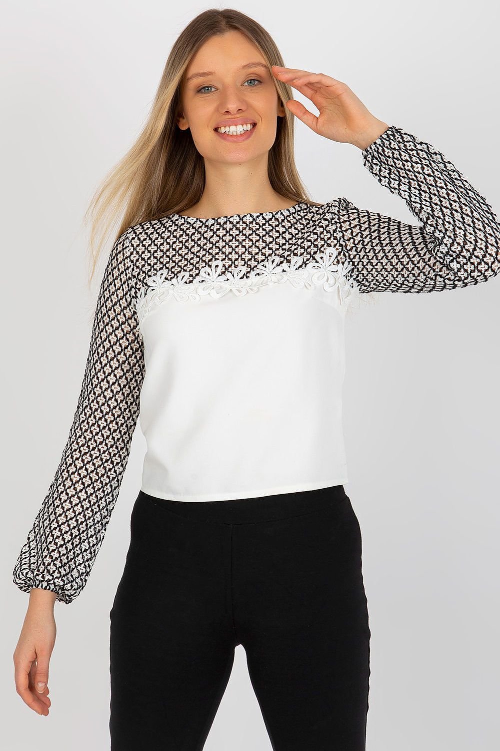 Blouse model 176737 Lakerta - Toi ‘n’ Moi Ltd