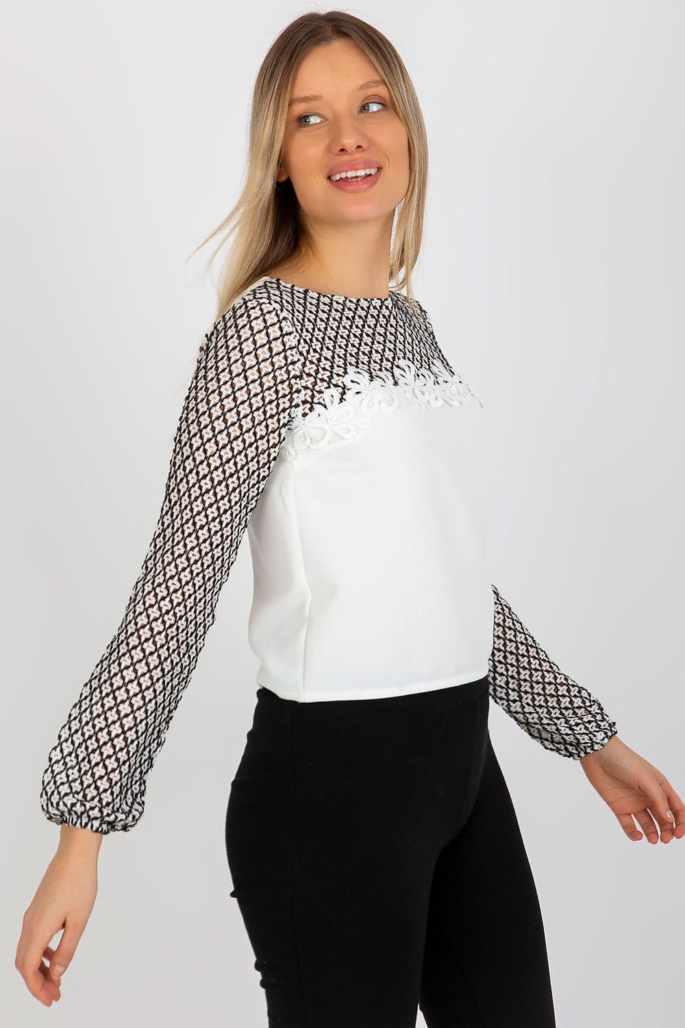 Blouse model 176737 Lakerta - Toi ‘n’ Moi Ltd