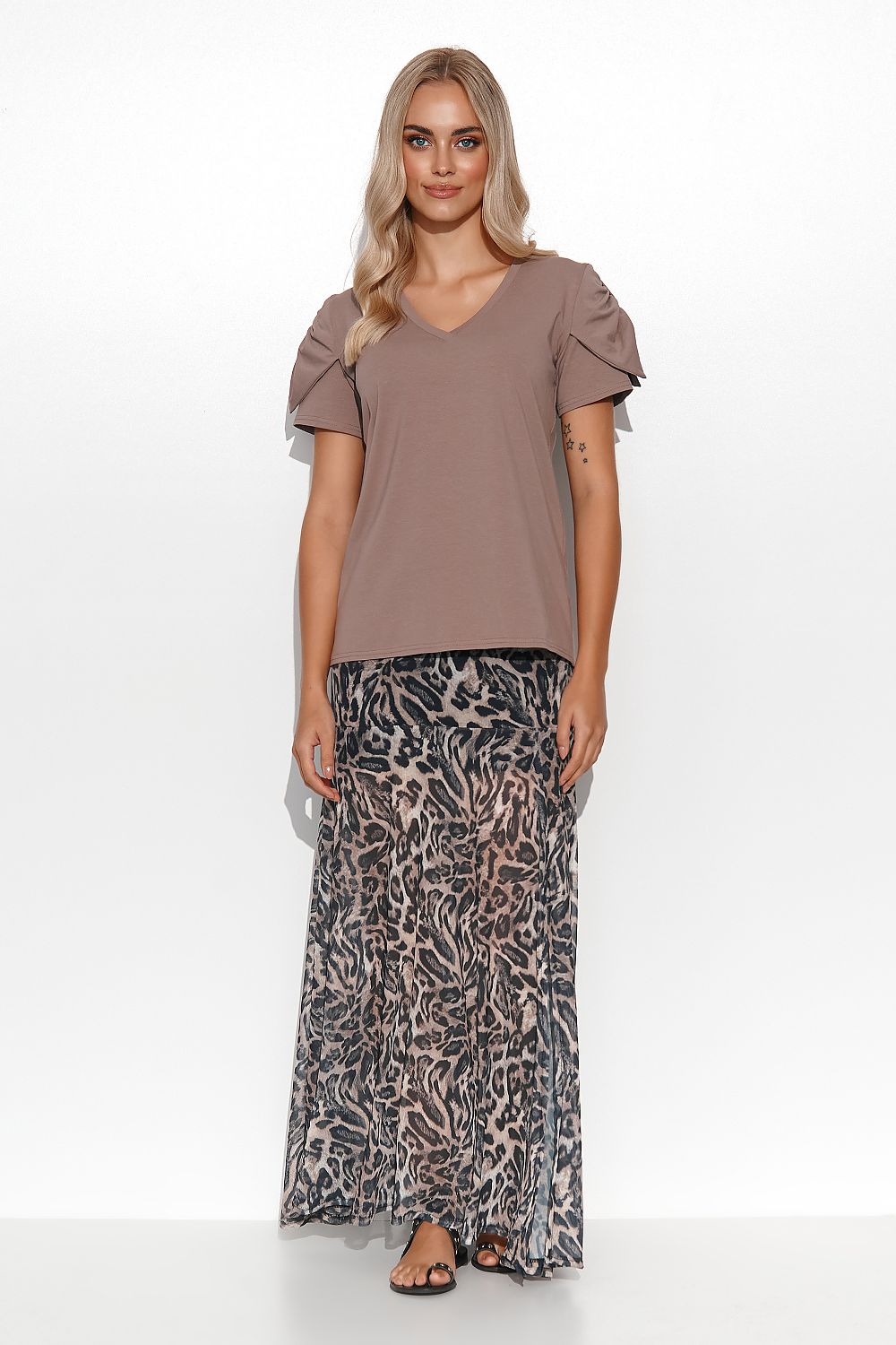 Blouse model 180759 Makadamia - Toi ‘n’ Moi Ltd