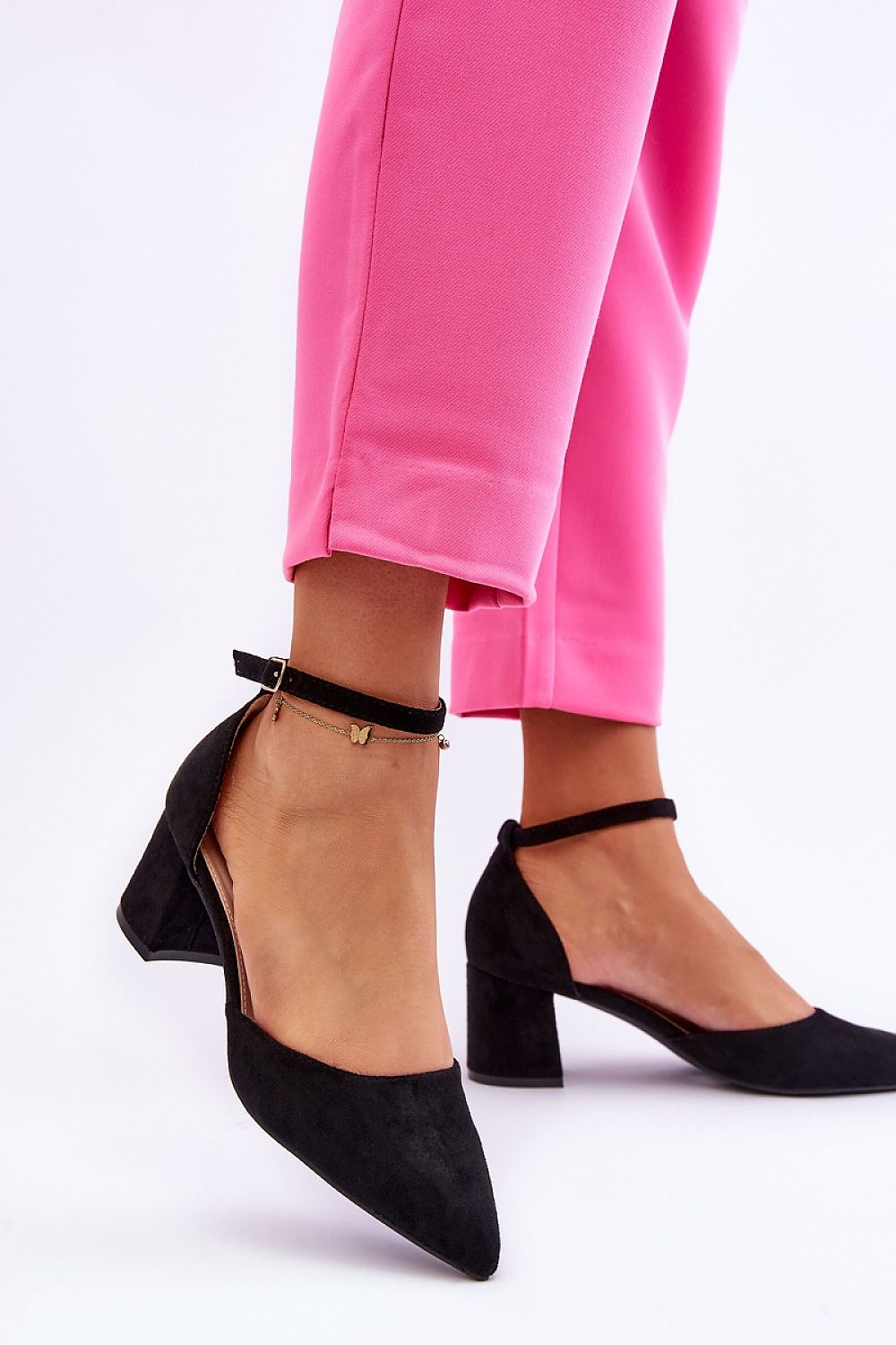 Block heel pumps model 181450 Step in style - Toi ‘n’ Moi Ltd