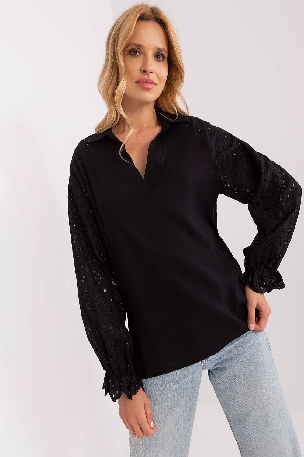 Blouse model 182076 Lakerta - Toi ‘n’ Moi Ltd