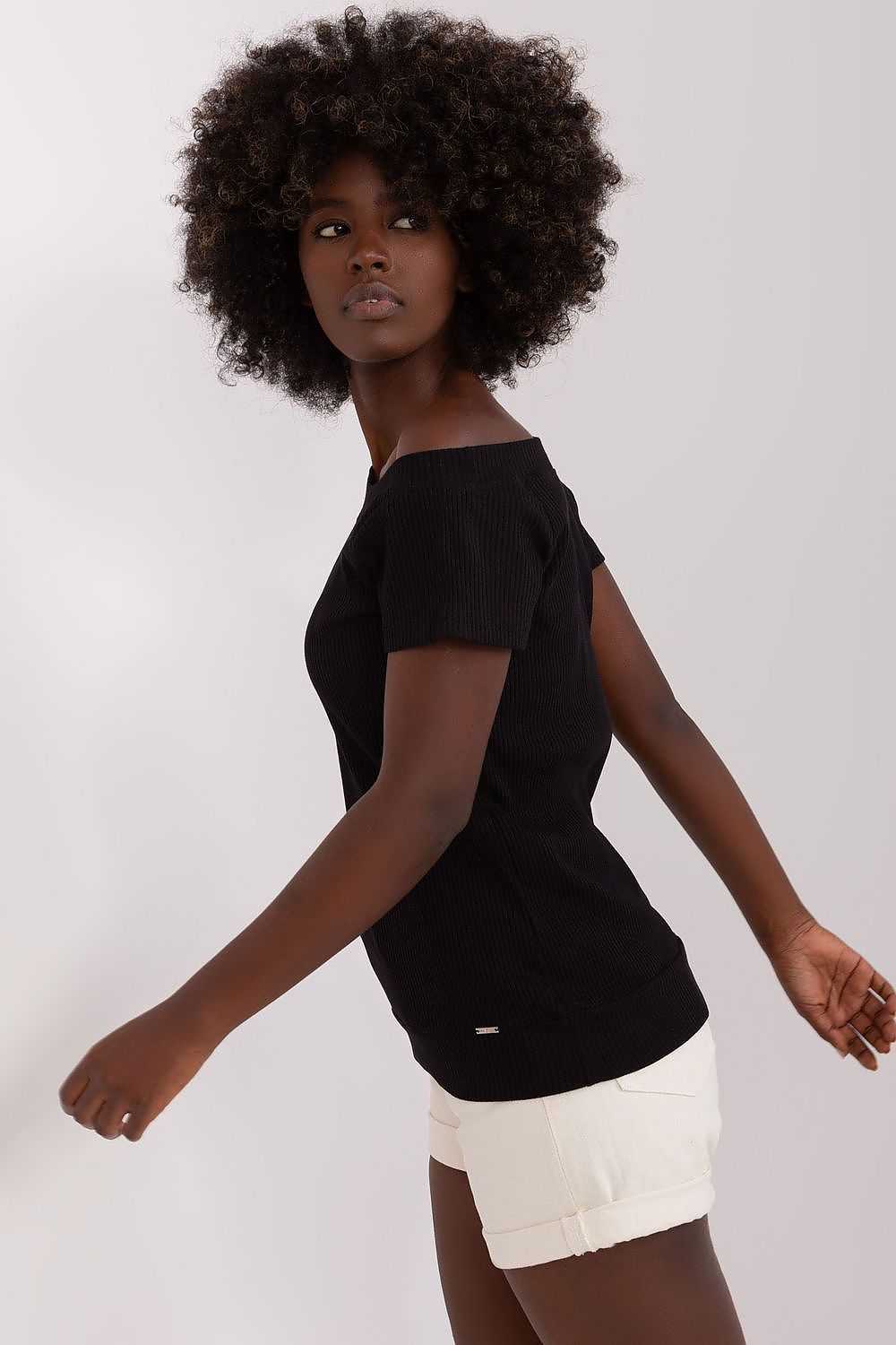 Blouse model 183526 Relevance - Toi ‘n’ Moi Ltd