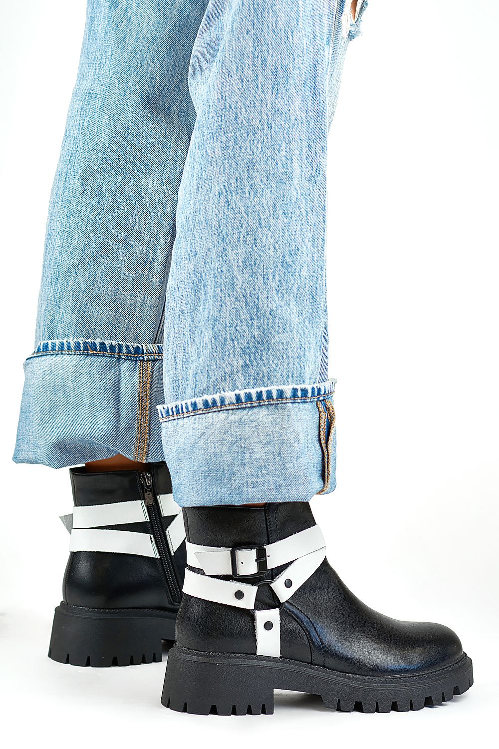 Boots model 184618 PRIMO - Toi ‘n’ Moi Ltd