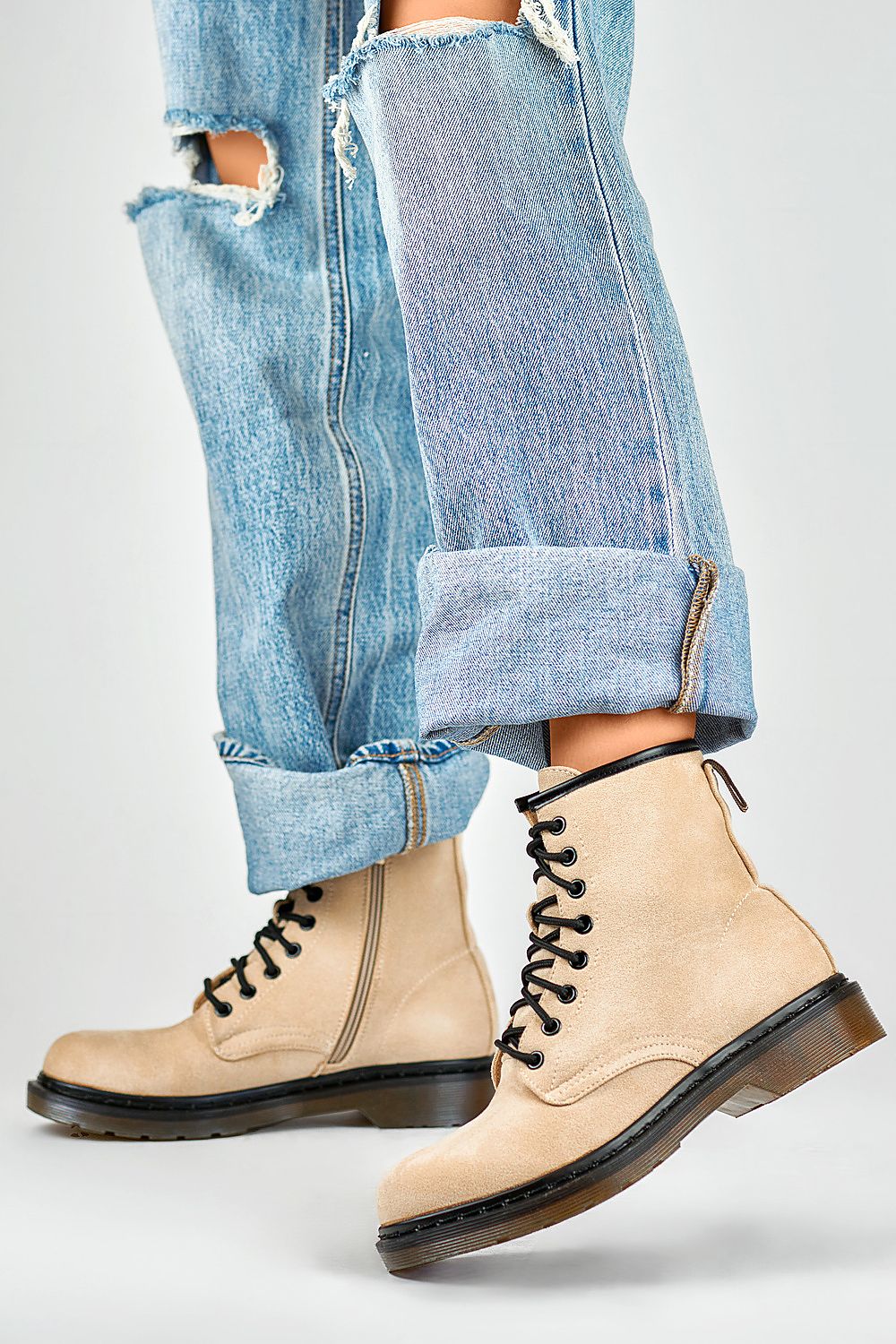 Bootie model 185169 PRIMO - Toi ‘n’ Moi Ltd