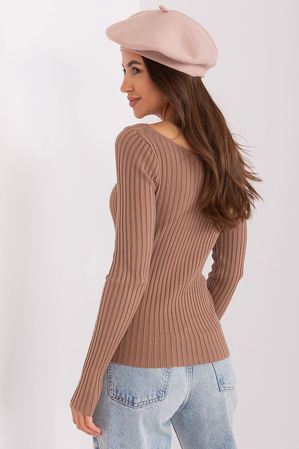 Beret model 185838 AT - Toi ‘n’ Moi Ltd