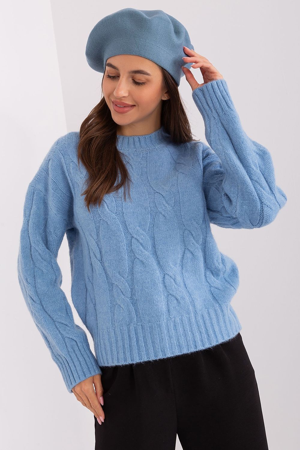 Beret model 185838 AT - Toi ‘n’ Moi Ltd