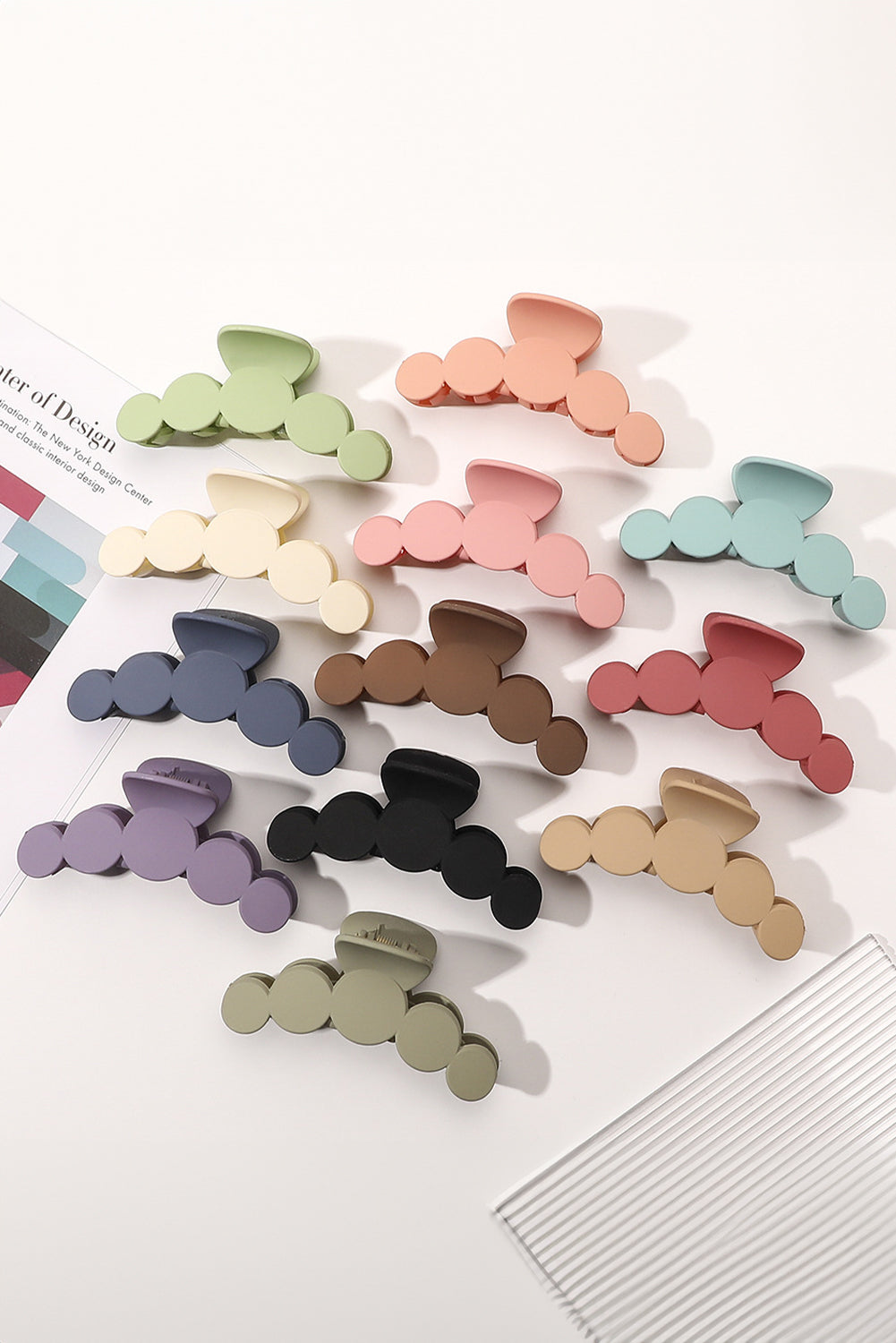 Black Minimalist Five Circles Frosted Hair Claw Clip - Toi ‘n’ Moi Ltd