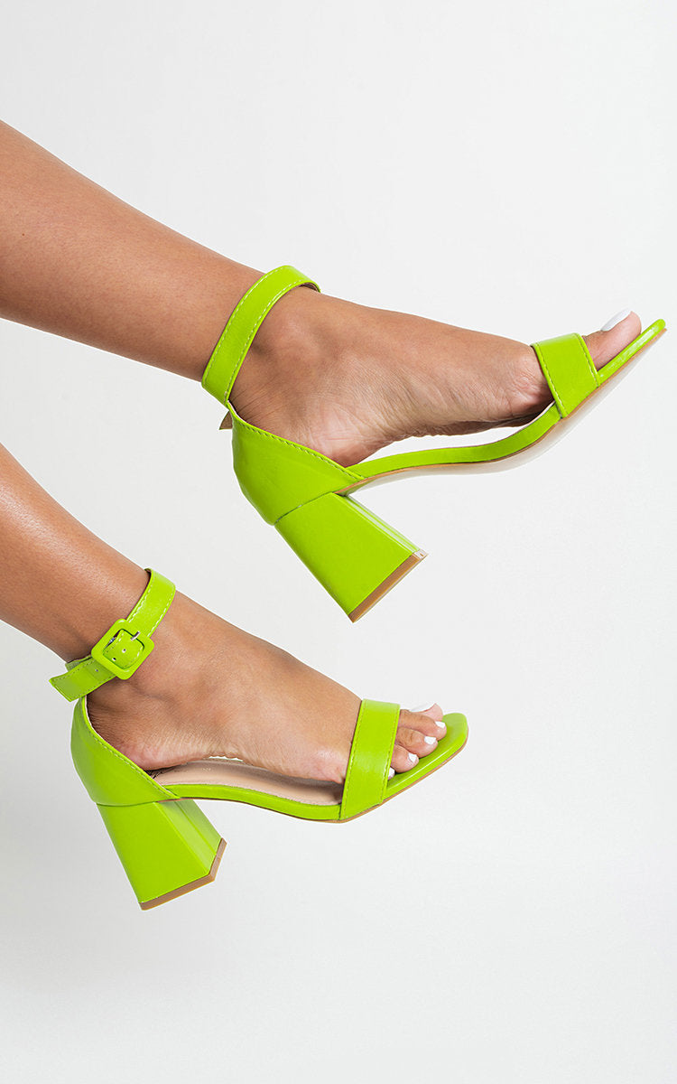 Chunky Heeled Ankle Strap Sandals - Toi ‘n’ Moi Ltd