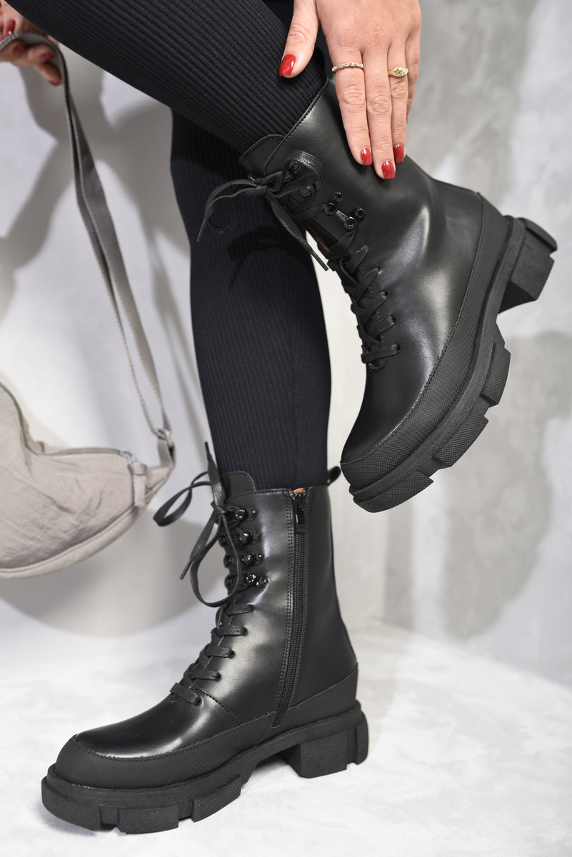 Chunky Platform Lace-Up Ankle Boots - Toi ‘n’ Moi Ltd