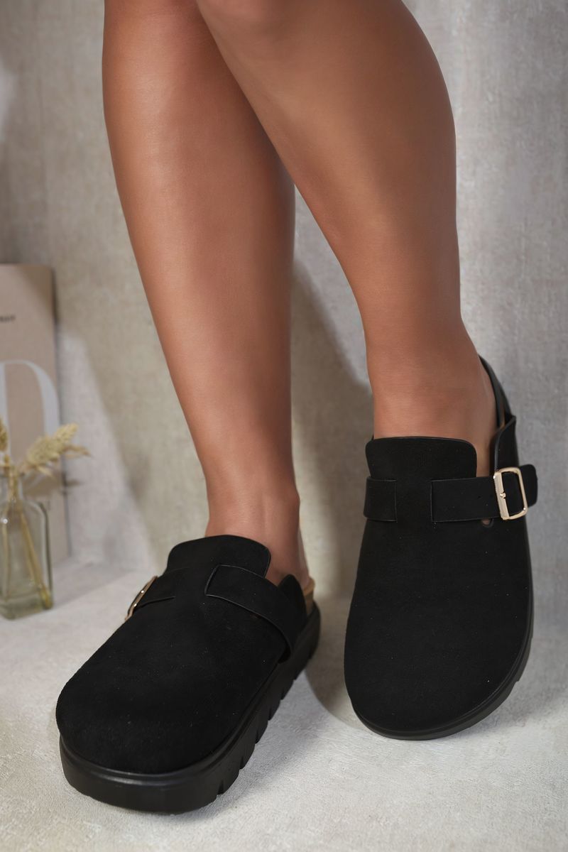 Chunky Closed Toe Buckle Sandals - Toi ‘n’ Moi Ltd